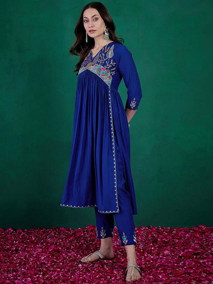 Dhiyona SN Women's Floral Embroidered Sequinned V-Neck Empire A-Line Kurta With Trousers