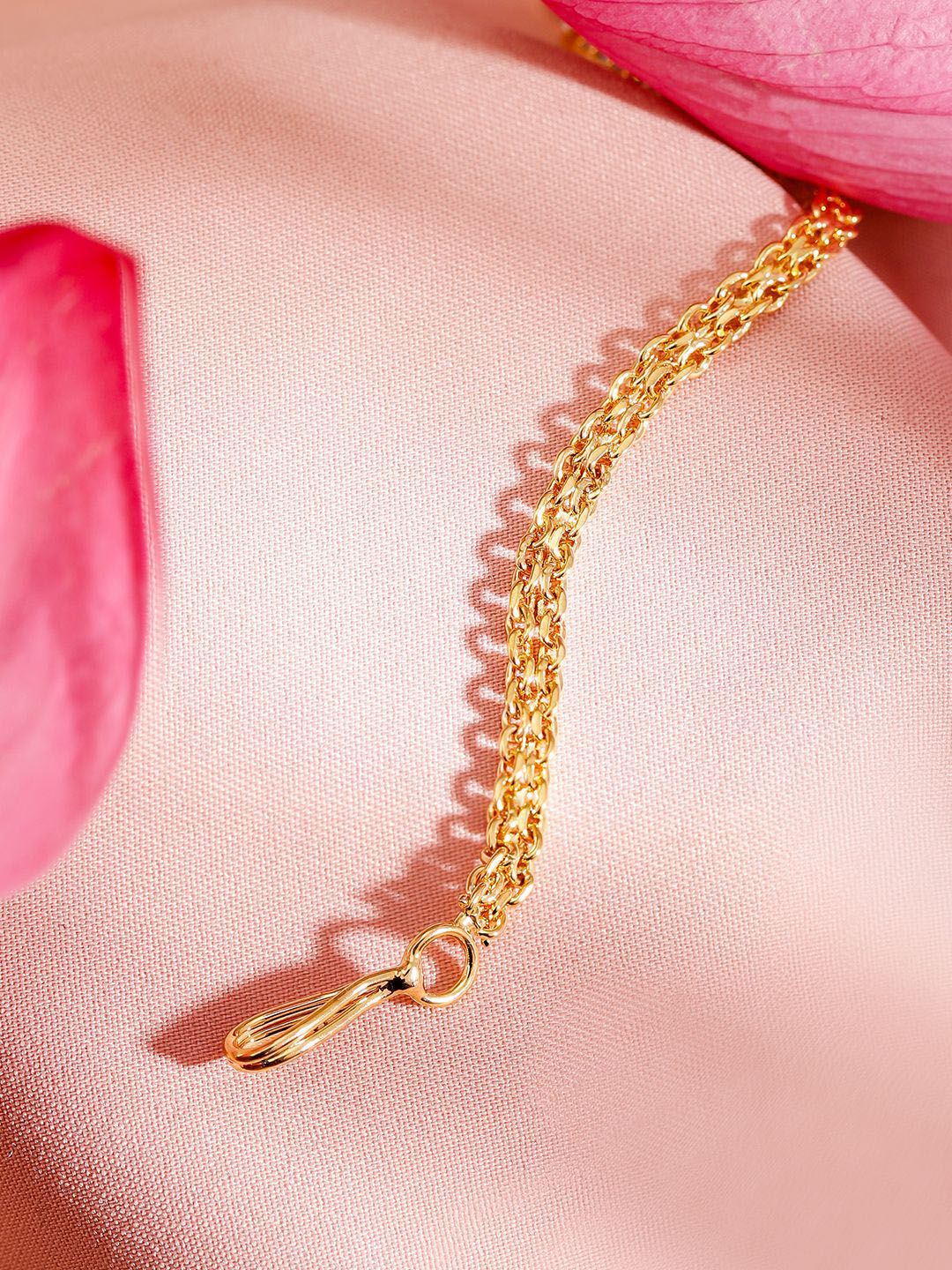 Dhiyona RJ Women's Gold-Plated Artificial Stones Studded Maang Tikka