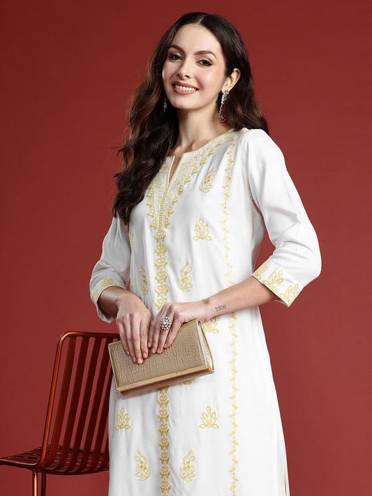 Dhiyona IE Women Floral Embroidered Thread Work Kurta with Trousers