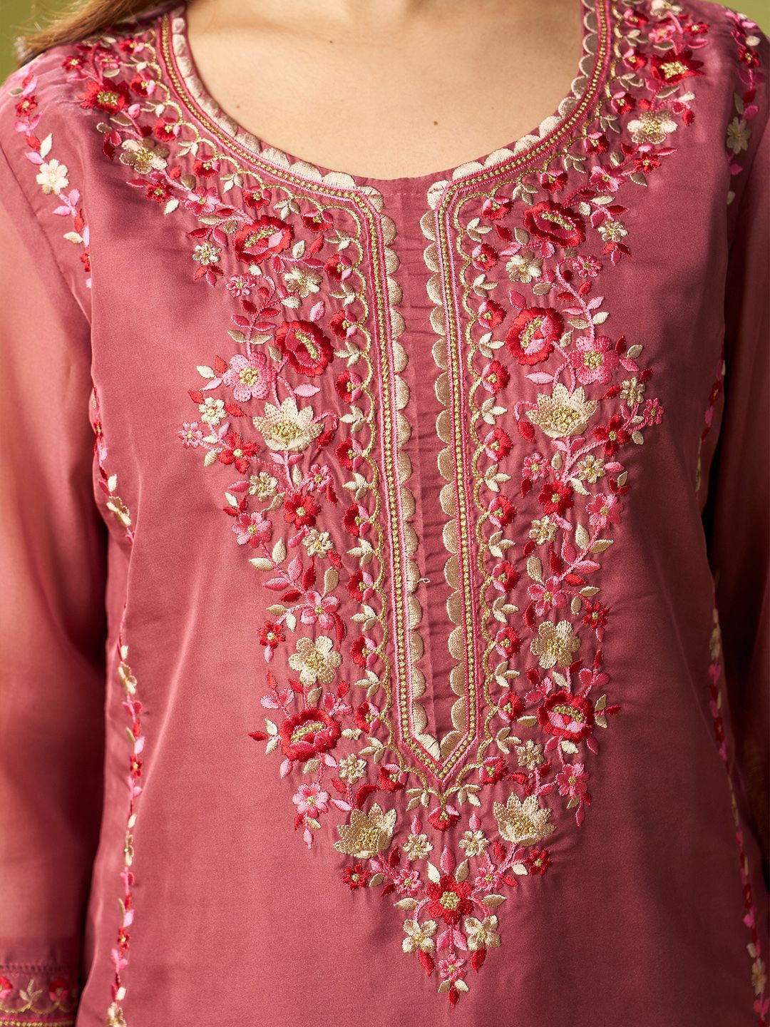Women Floral Embroidered Kurta with Trousers & Dupatta