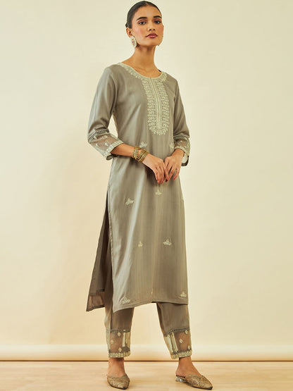 Dhiyona SO Women's Brown Ethnic Motifs Embroidered Regular Sequinned Kurta With Trousers