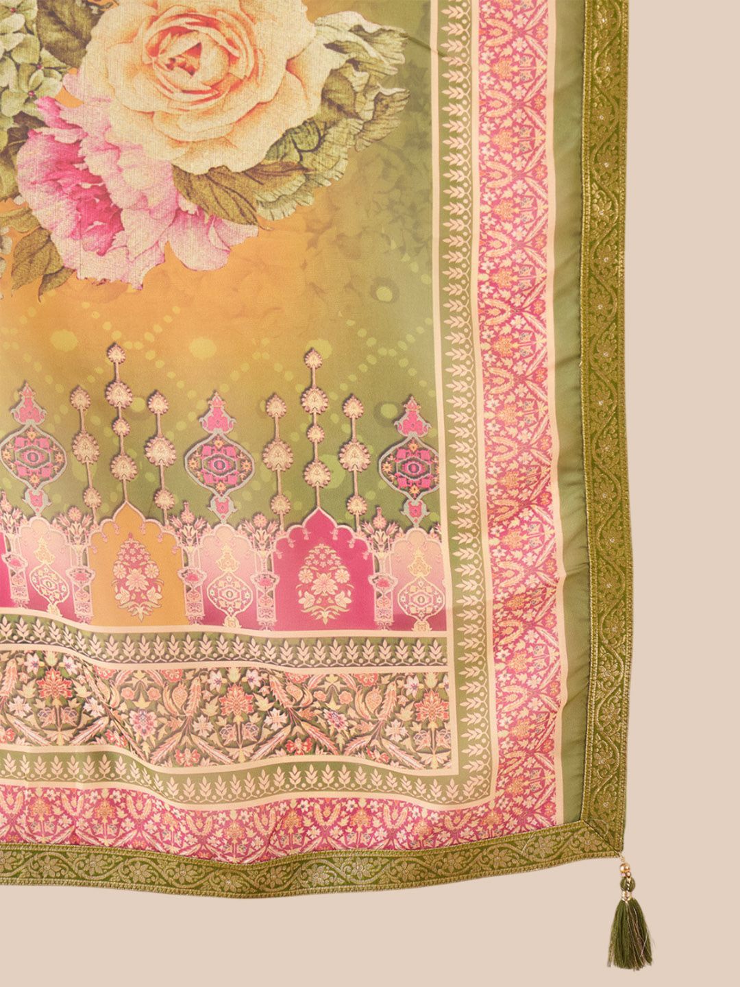 Floral Printed Round Neck Kurta With Trousers & Dupatta