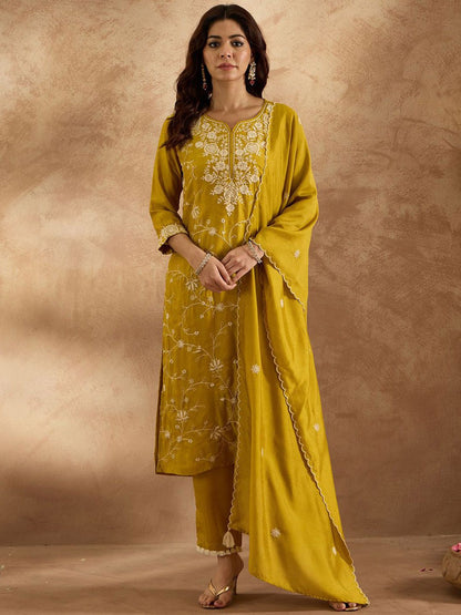 Dhiyona IE Women Ethnic Motifs Regular Thread Work Kurta with Trousers & Dupatta