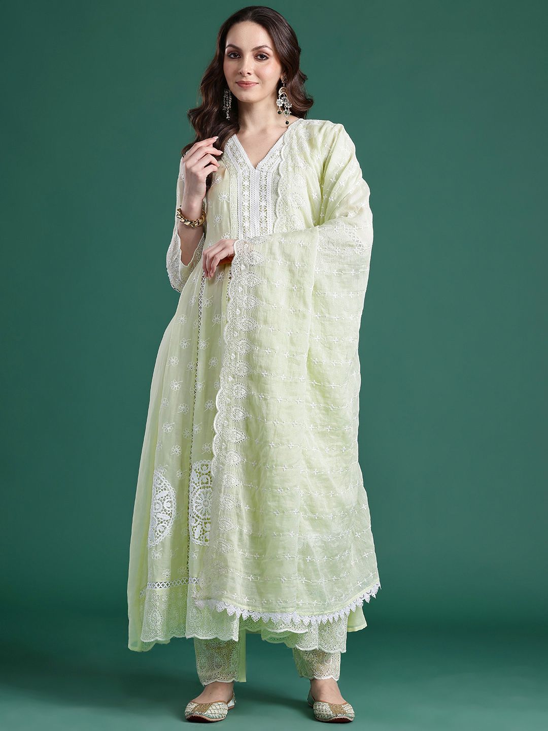 Dhiyona IE Floral Embroidered Thread Work Pure Cotton Kurta With Trousers & Dupatta