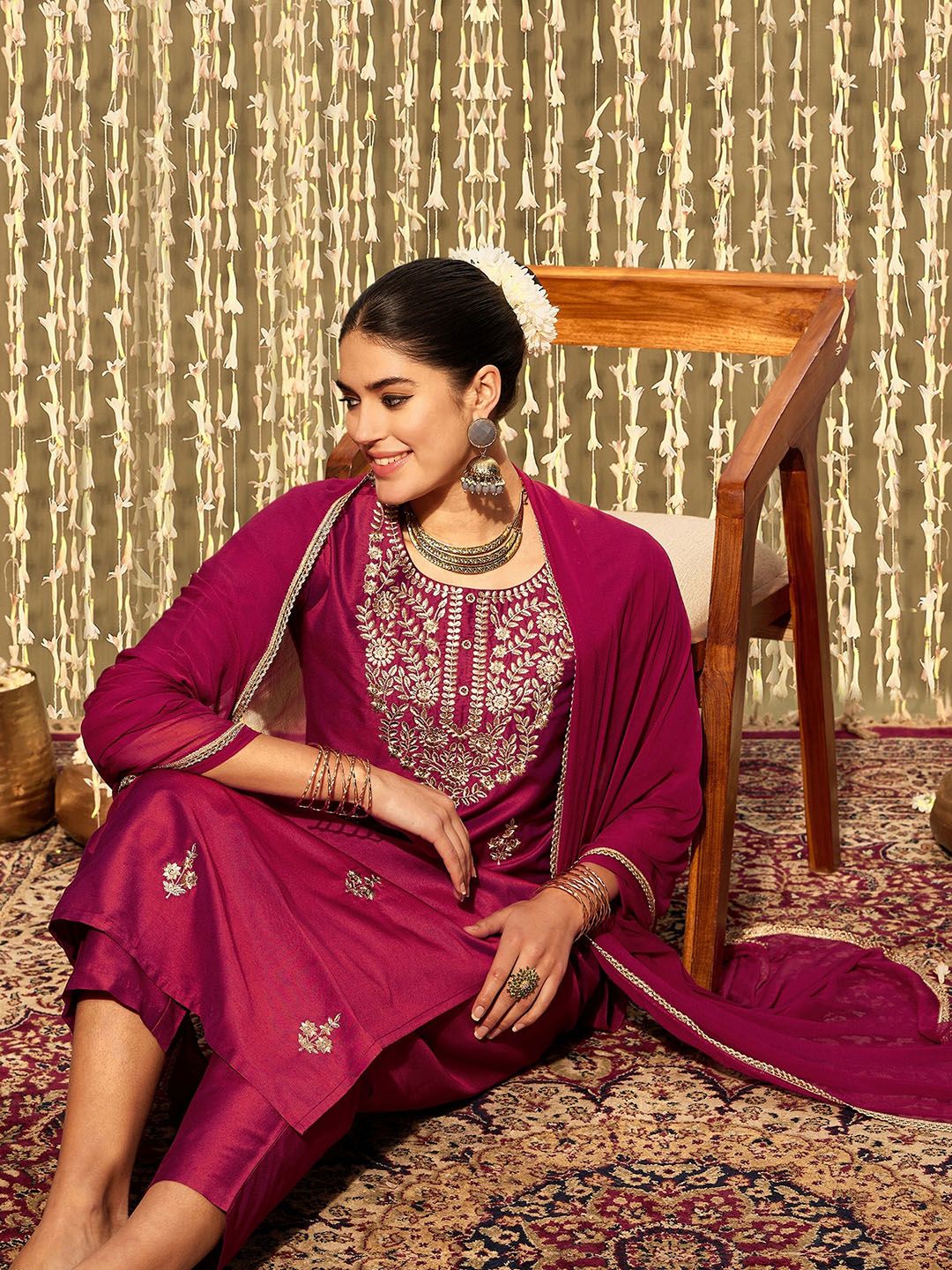 Dhiyona IE Floral Embroidered Regular Kurta with Trousers & Dupatta