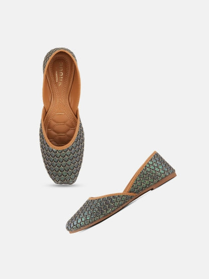Dhiyona AK Printed Round Toe Mojaris