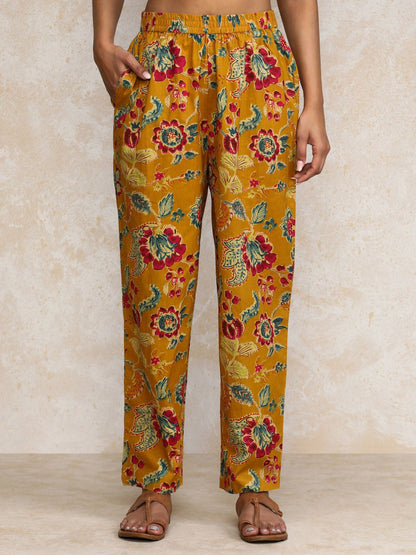 Dhiyona VA Women'sFloral Printed V-Neck Angrakha Kurta With Trousers