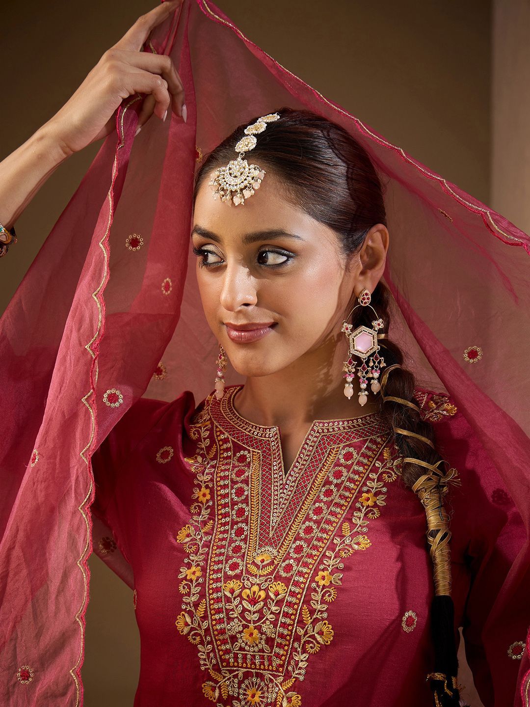 Women Floral Embroidered Regular Kurta with Trousers & With Dupatta