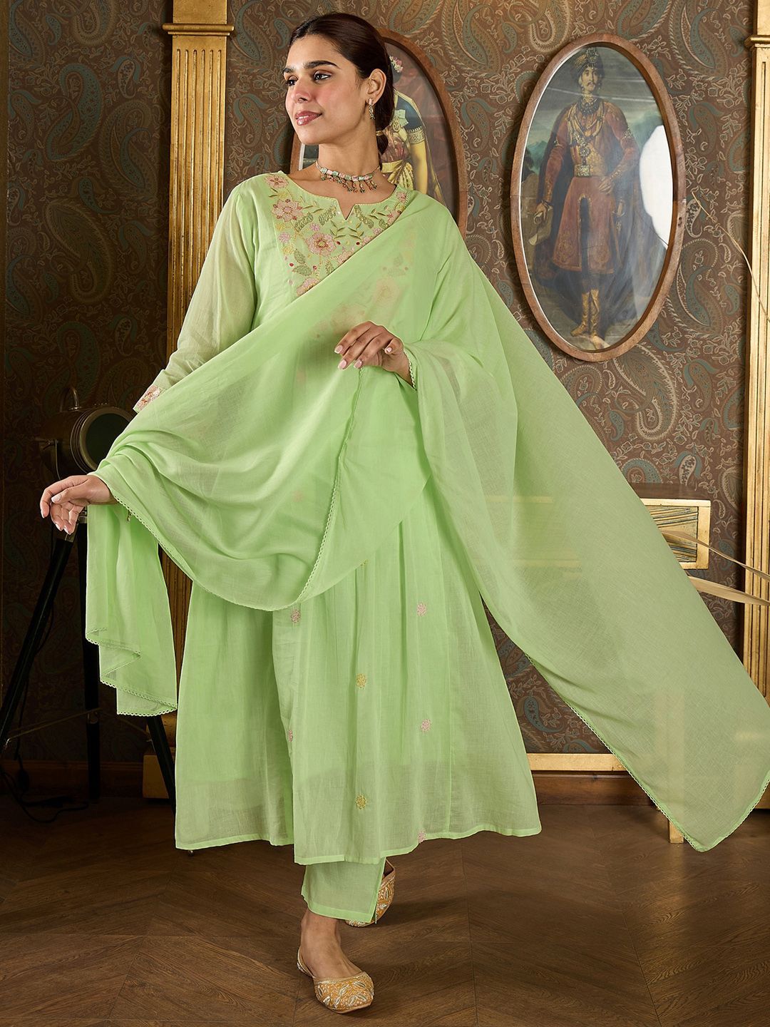 Dhiyona IE Floral Embroidered Empire Thread Work Pure Cotton Kurta With Trousers & Dupatta
