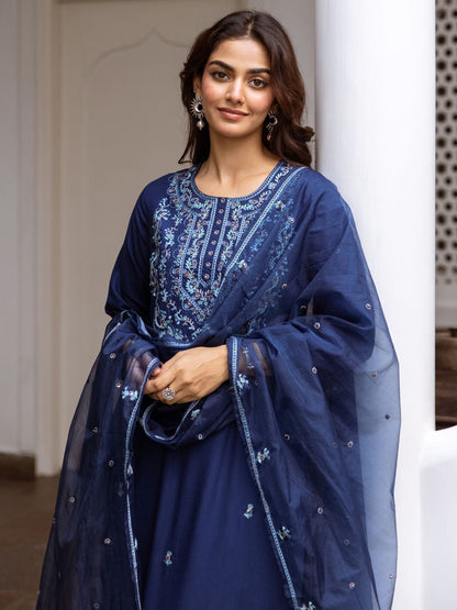 Dhiyona IE Women Floral Embroidered Regular Thread Work Kurta with Trousers & With Dupatta