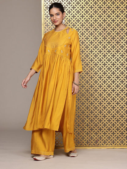 Dhiyona PD Women Yoke Design Thread Work Jashn Kurta & Palazzos With Dupatta