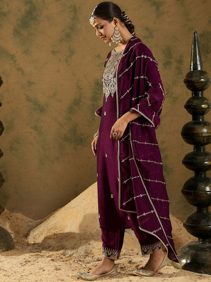 Women Ethnic Motifs Embroidered Regular Kurta with Trousers & With Dupatta