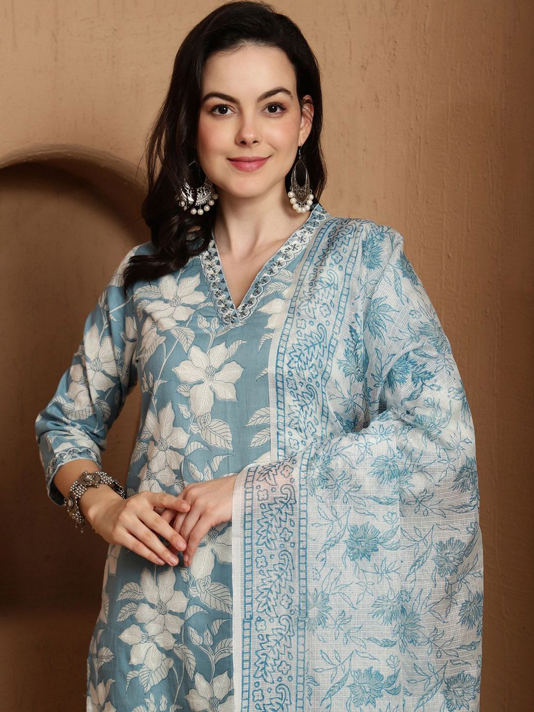 Dhiyona SN Women's Floral Printed Straight Kurta With Trouser & Dupatta