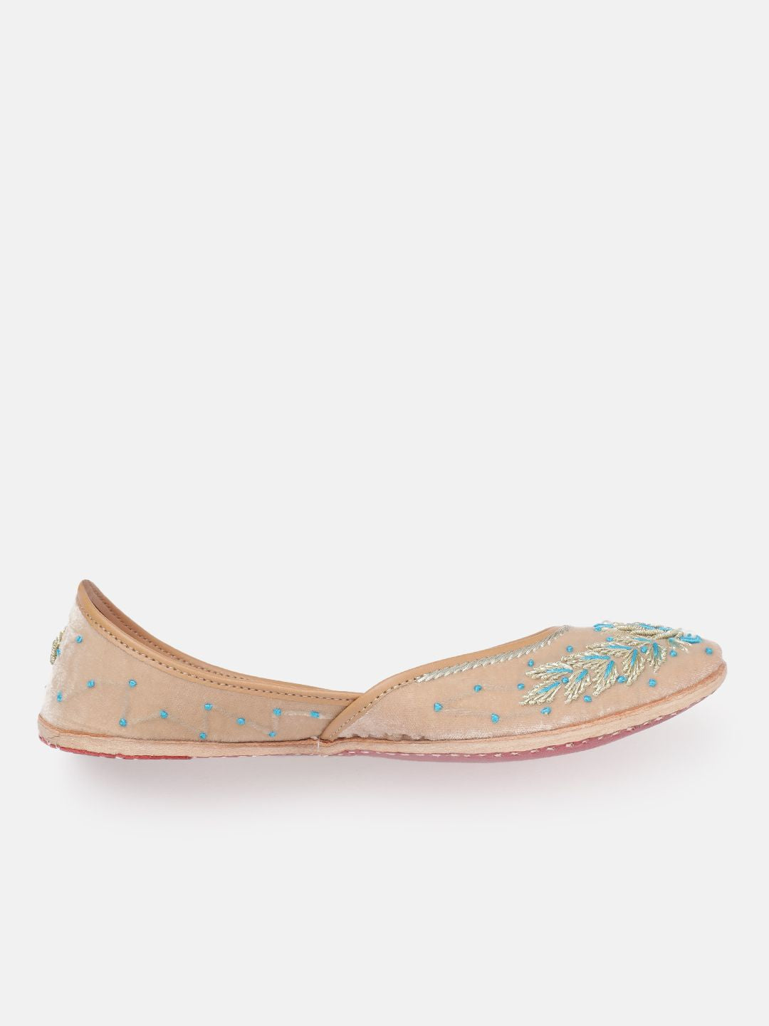 Dhiyona HOP Women Floral Embroidered Mojaris