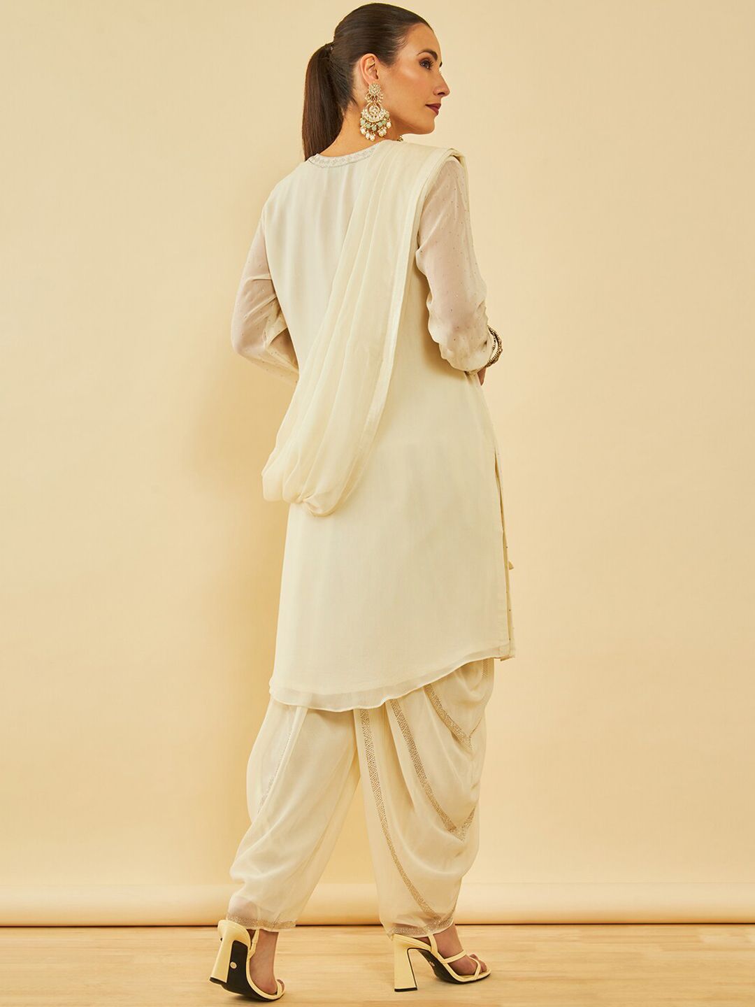 Dhiyona SO Women's Floral Printed Regular Beads and Stones Kurta with Dhoti Pant & With Dupatta