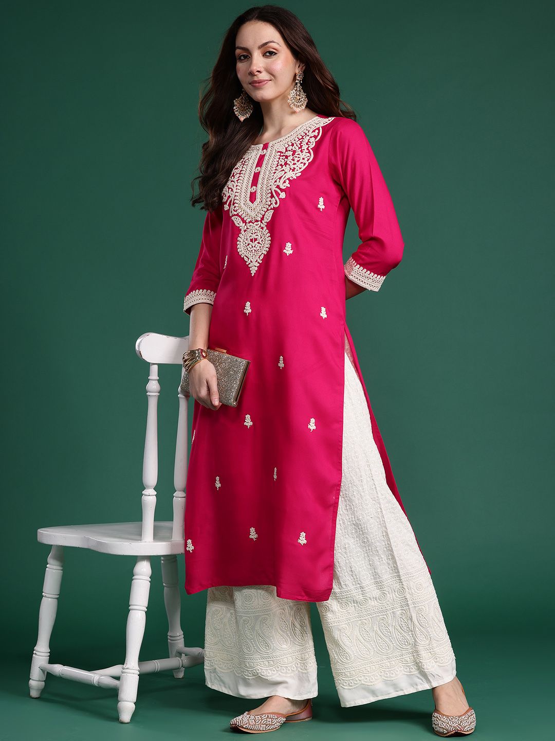Dhiyona IE Women Floral Embroidered Thread Work Kurta