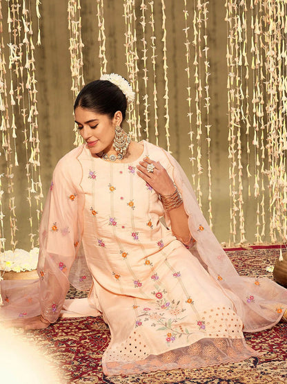 Floral Embroidered Regular Thread Work Kurta With Trousers & Dupatta