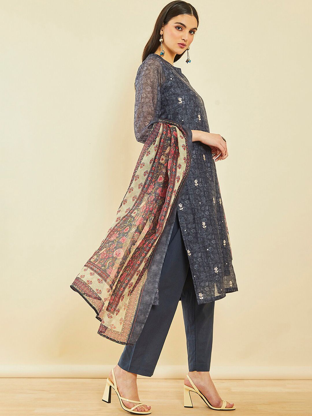Dhiyona SO Women's Ethnic Motifs Printed Thread Work Chanderi Silk Kurta & Trousers With Dupatta