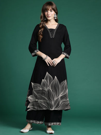 Dhiyona IE Floral Printed Regular Beads and Stones Kurta with Trousers