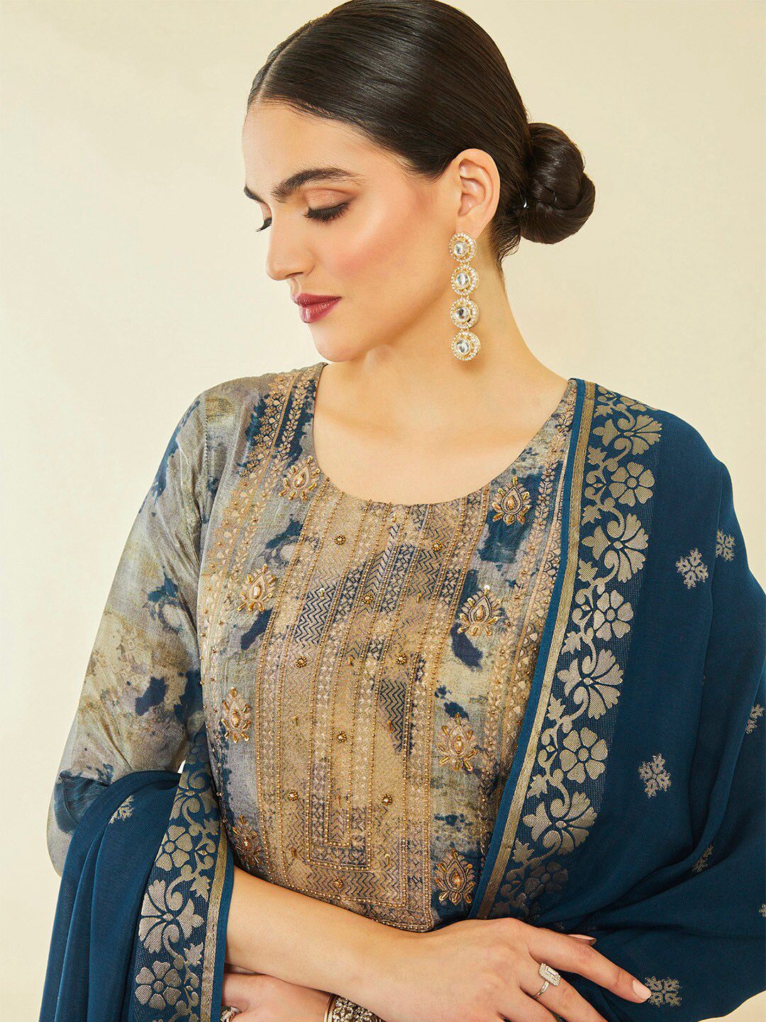 Dhiyona SO Women's Printed Beads And Stones Kurta With Trousers & Dupatta