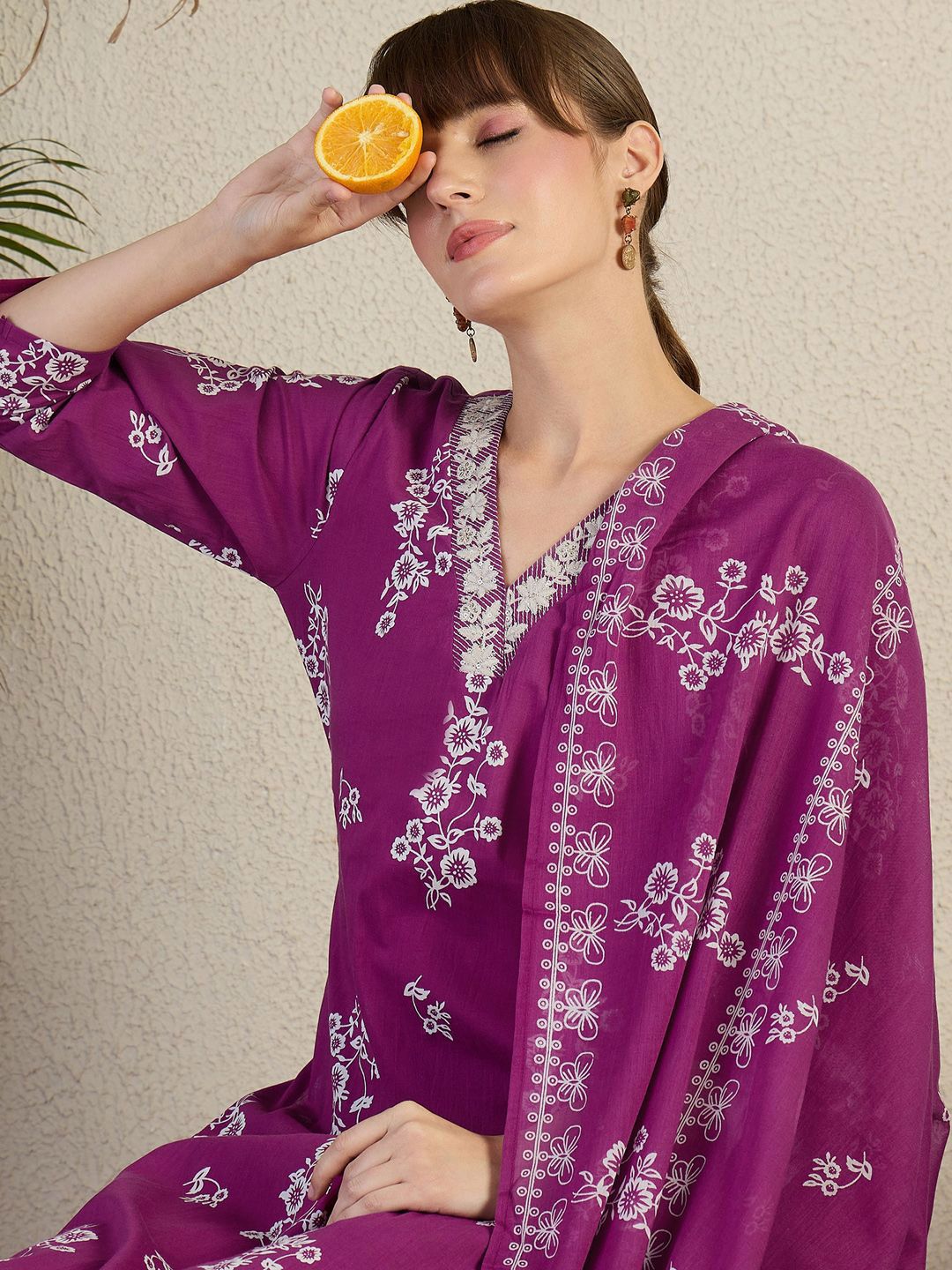 Dhiyona IE Women Floral Printed Regular Sequinned Cotton Kurta with Trousers & Dupatta