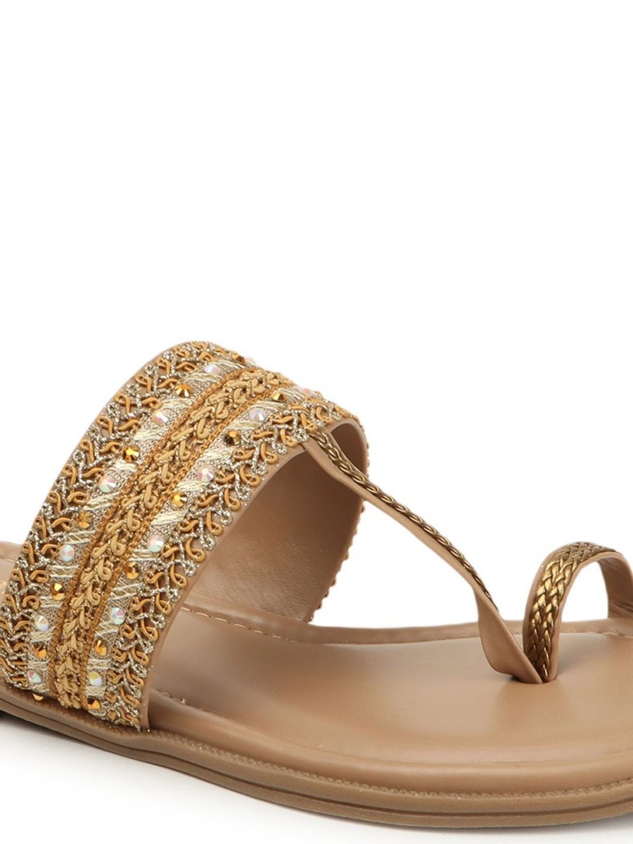 Dhiyona AK Ethnic - Embellished One Toe Flats
