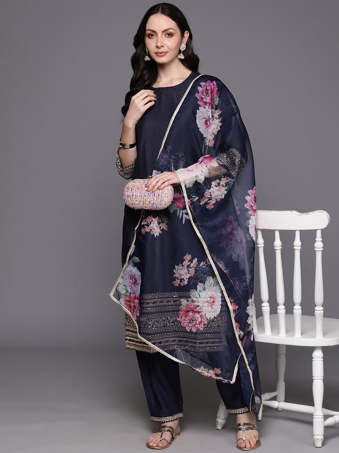 Dhiyona IE Ethnic Motifs Embroidered Regular Zardozi Liva Kurta with Trousers & With Dupatta