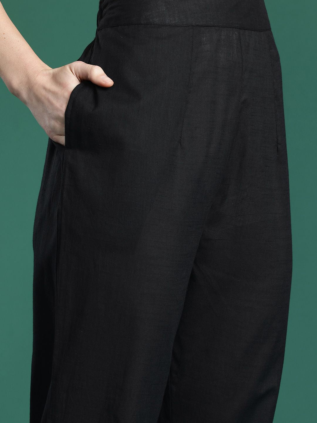 Dhiyona IE Floral Embroidered Pure Cotton Kurta with Trousers