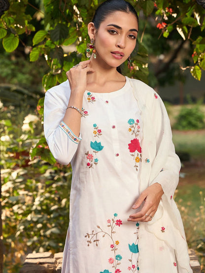 Dhiyona IE Floral Embroidered Pure Cotton Straight Kurta With Trousers & Dupatta