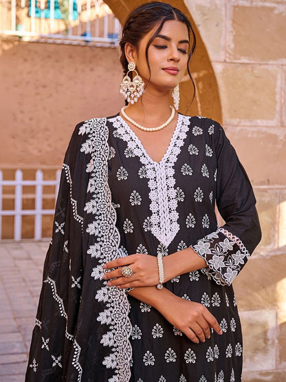 Women Ethnic Motifs Embroidered Regular Thread Work Pure Cotton Kurta with Trousers & With Dupatta