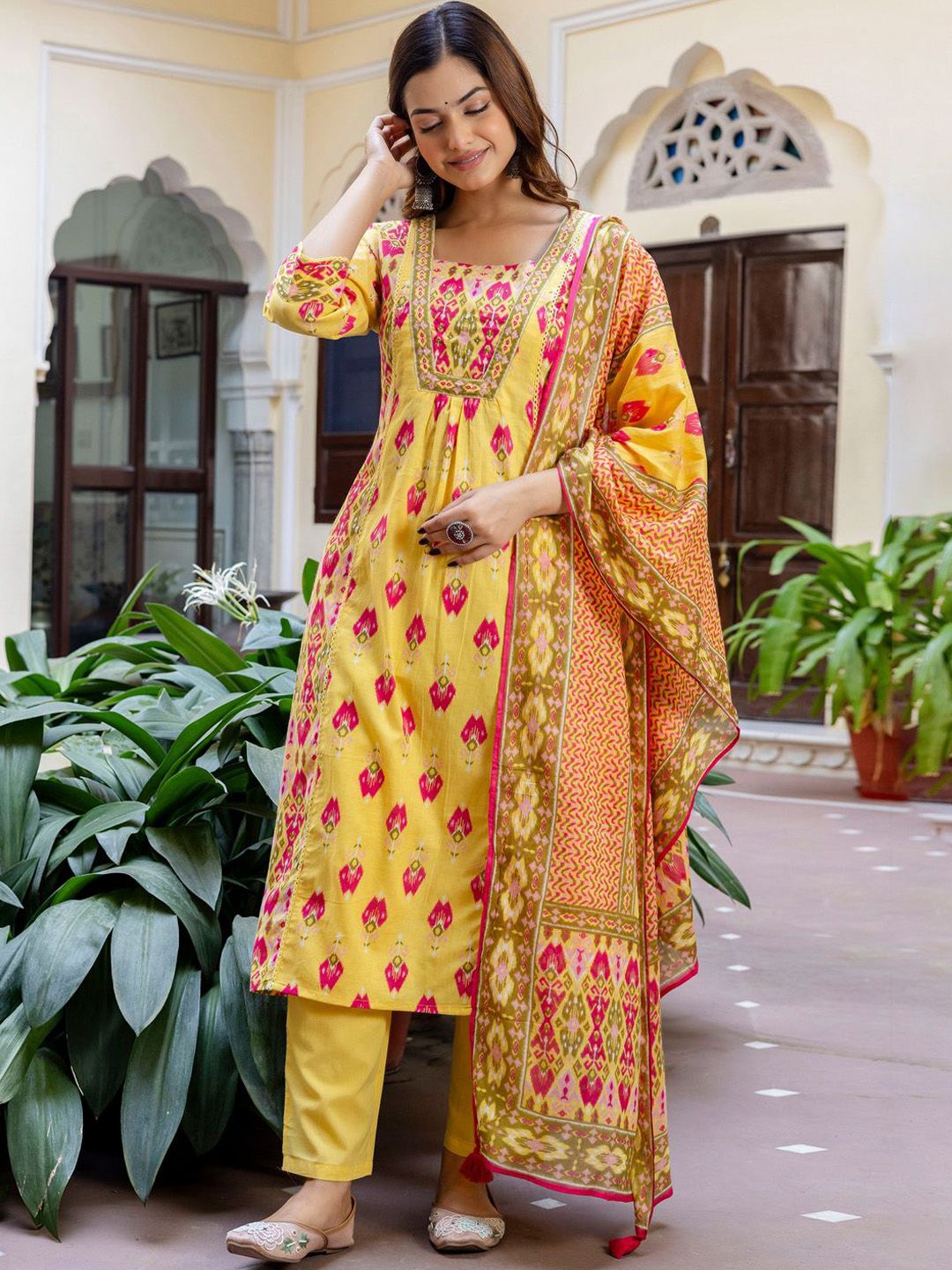 Dhiyona IE Women Printed Panelled Sequinned Pure Cotton Kurta with Trousers & With Dupatta