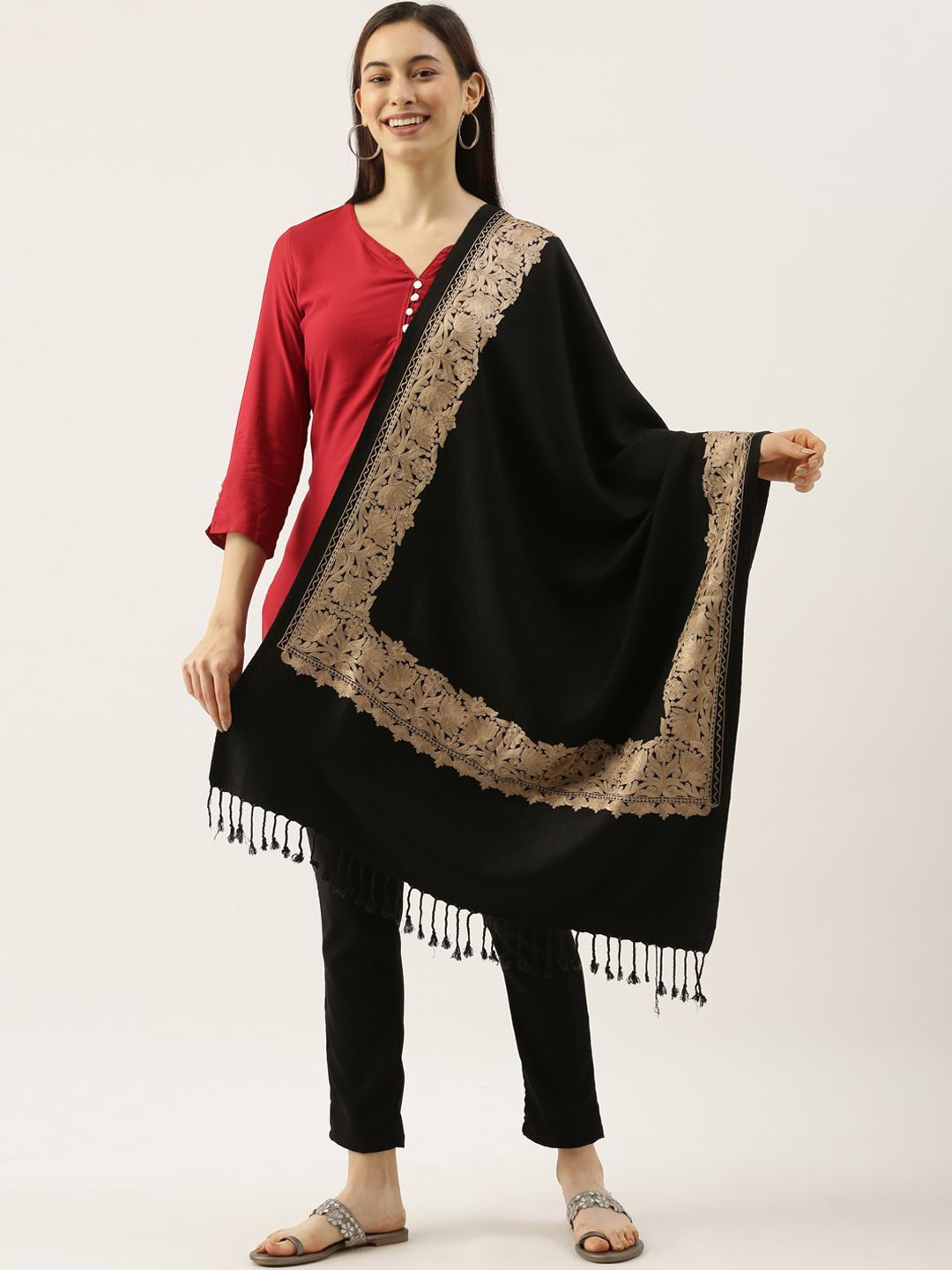 Dhiyona PA Women Black & Silver Embroidered Shawl
