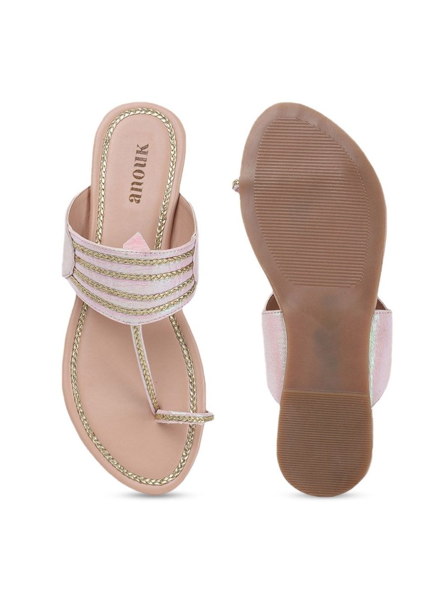 Dhiyona AK Women Pink Textured One Toe Flats