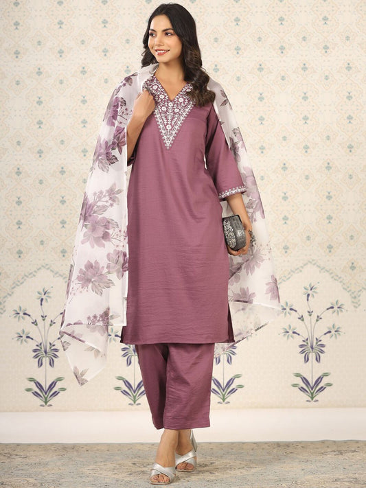 Dhiyona OD  Women Ethnic Motifs Yoke Design Regular Thread Work Kurta with Trousers & With
