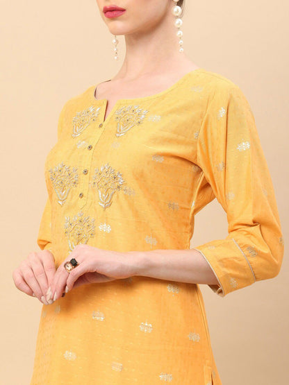 Dhiyona SO Women's Women Yellow Floral Embroidered Thread Work Chanderi Silk Kurta with Trousers