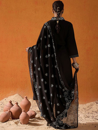 Dhiyona IE Floral Embroidered Thread Work Pure Cotton Straight Kurta With Trousers & Dupatta