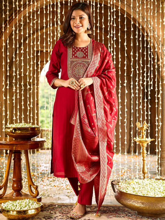 Dhiyona WP Women Ethnic Motifs Embroidered Regular Thread Work Kurta with Trousers & With Dupatta