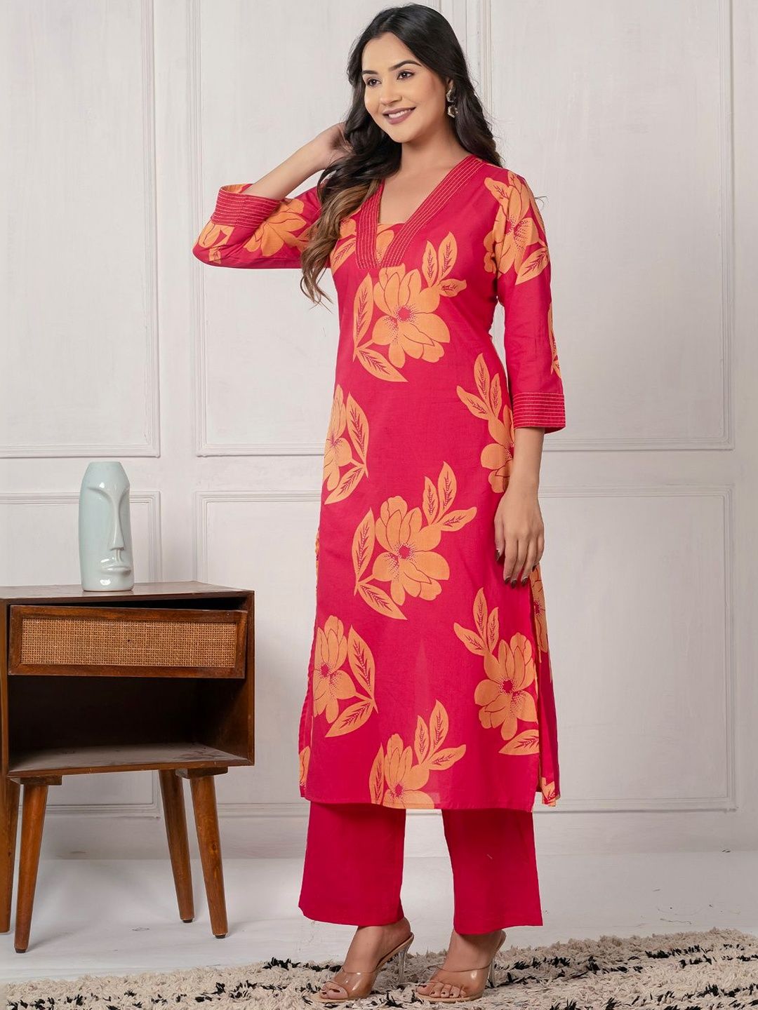 Women Floral Printed Regular Pure Cotton Kurta with Trousers