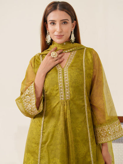 Dhiyona PD Women Ethnic Motif Woven Design Sequinned Straight Kurta With Trouser & Dupatta