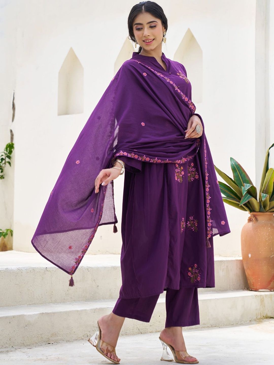 Floral Embroidered Thread Work Pure Cotton Kurta With Trousers & Dupatta