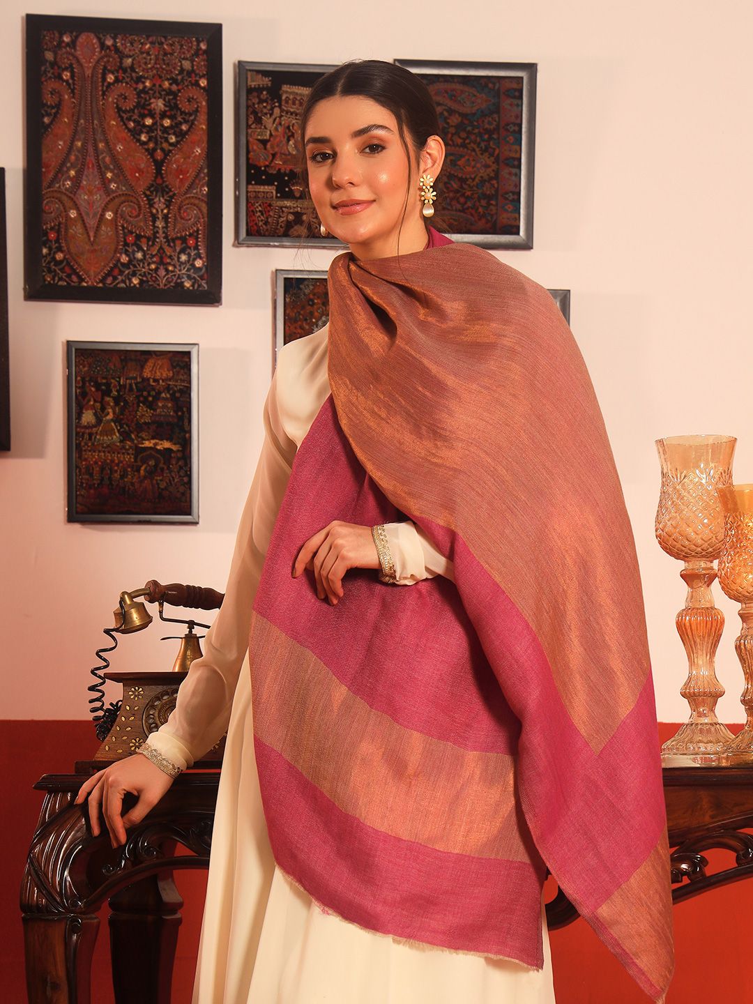 Dhiyona PA Wool Reversible Shawl