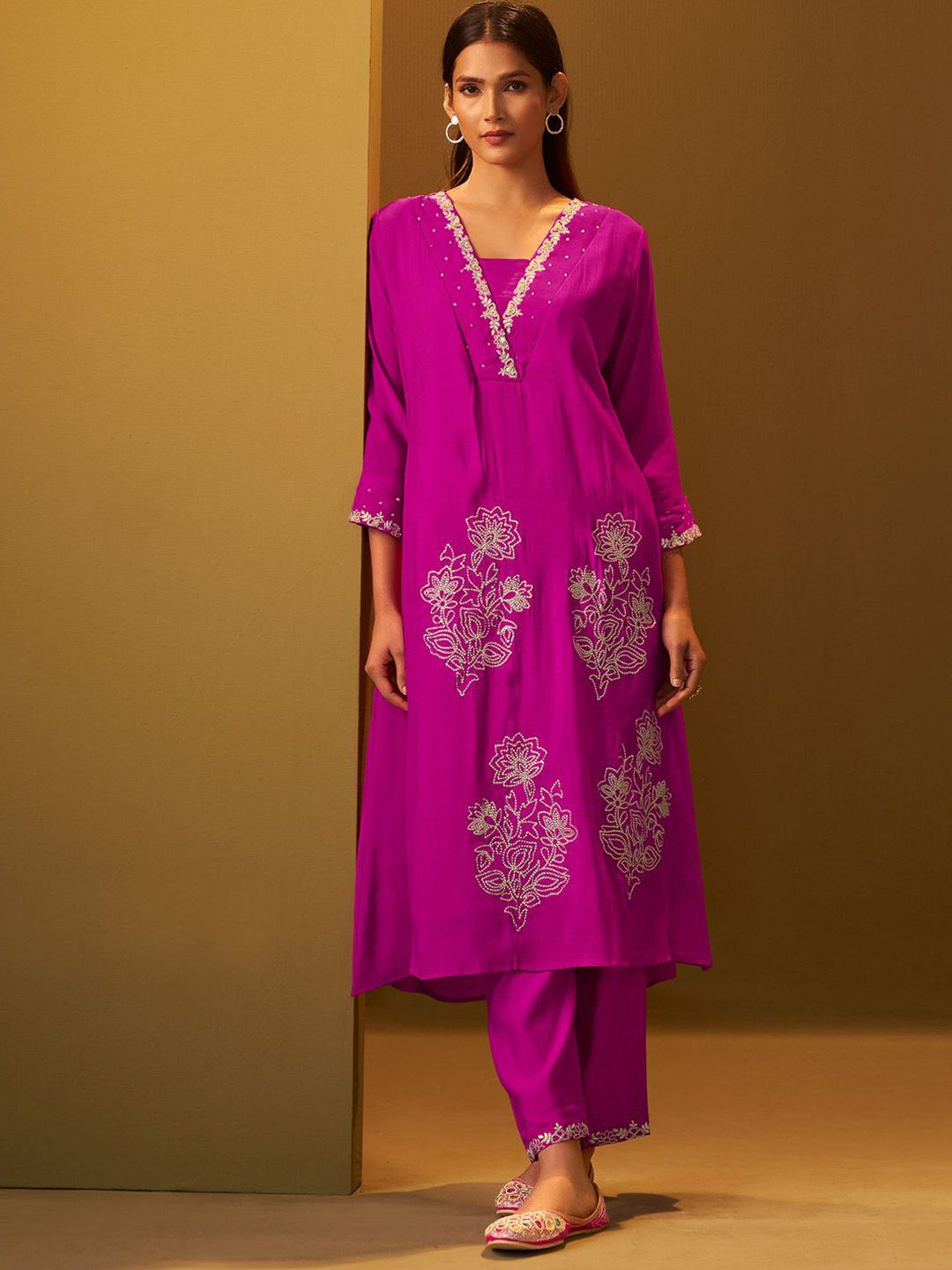 Women Floral Embroidered A-Line Kurta with Trousers