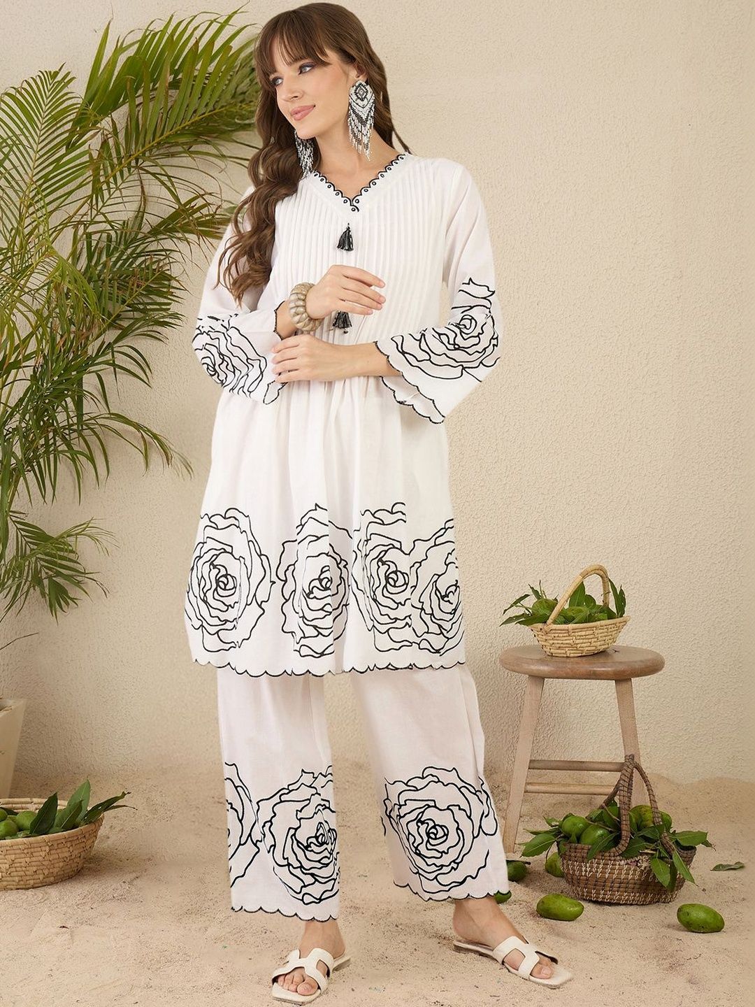 Women Floral Printed Pleated Thread Work Pure Cotton Kurta with Trousers