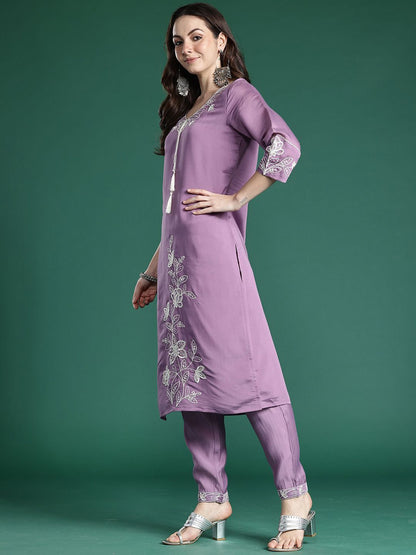 Dhiyona IE Women Floral Embroidered Regular Kurta with Trousers & With Dupatta