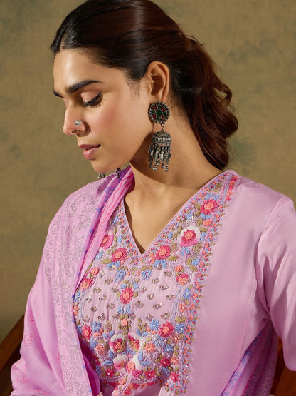 Dhiyona IE Floral Embroidered Thread Work Straight Kurta With Trousers & Dupatta
