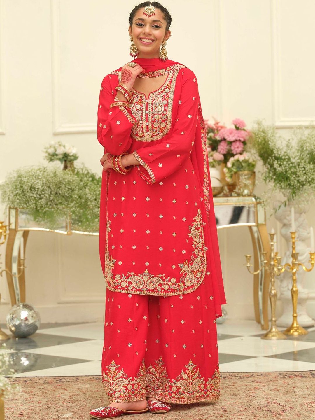 Dhiyona IE Paisley Embroidered Sweetheart Neck Straight Zari Kurta With Palazzos & Dupatta