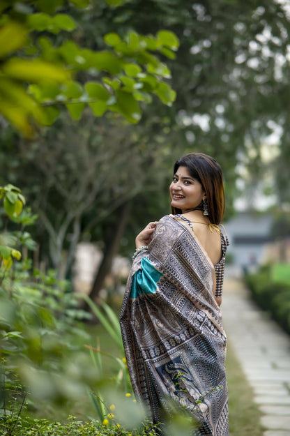 Women Yogita Madhubani 3 Rama Saree With Unstiched Blouse
