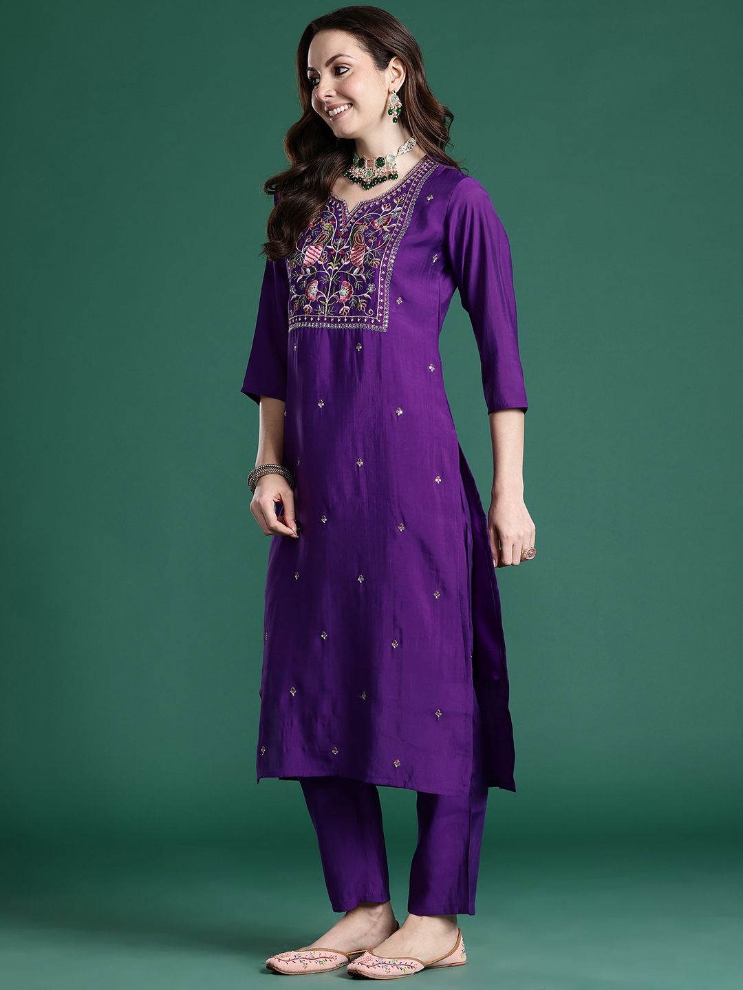 Dhiyona IE Ethnic Motifs Embroidered Thread Work Kurta with Trousers & With Dupatta
