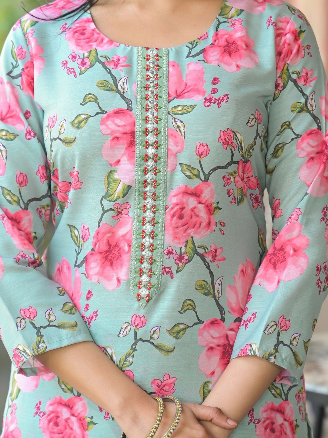 Dhiyona KL Floral Printed Straight Kurta With Trouser And Dupatta