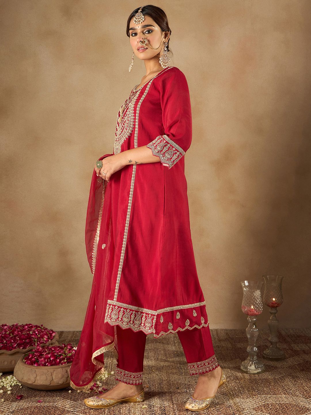 Women Ethnic Motifs Embroidered Panelled Kurta with Trousers & With Dupatta